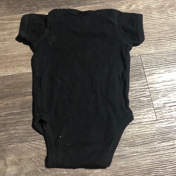 Baby Boy Rabbit Skins Pirate Onesie Sz 6 mth - Picture 3 of 3